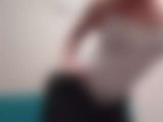 Live cam show with Melissa - Small Tits on Camsoda