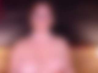 Live cam show with Lissa Monroe - Blonde Hair Fetish on Adult Interactions