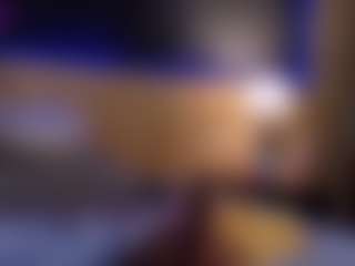Live cam show with Lissa Monroe - Blonde Hair College on Camsoda
