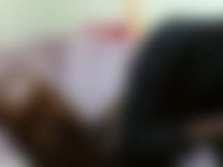 Live cam show with petitecandy - Erotic Dance on 1on1-livenow