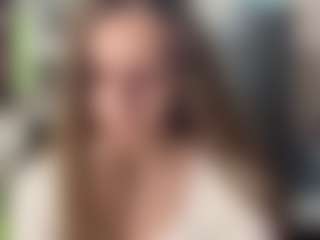 OraleeProuty's Live Sex Cam Show