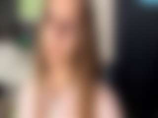 OraleeProuty's Live Sex Cam Show