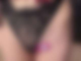 Live cam show with OraleeProuty - Drinking on Hubzter Live