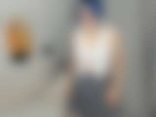 Live cam show with TressieTerrano - Nipple Piercings on madthumbs
