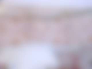 Spettacolo in cam dal vivo con Adisson-petitte - Double Penetration su Camsoda