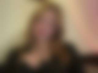 Live cam show with NanciDrott - Bikini on Soda Cam