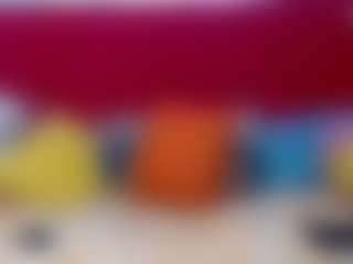 SpoiledBrat012's Live Sex Cam Show