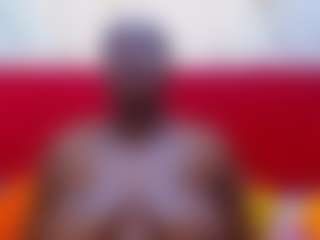 SpoiledBrat012's Live Sex Cam Show