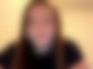 Live cam show with Celeste - Smoke on Camiplay Live