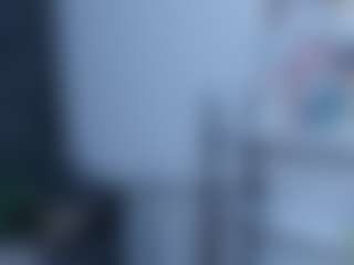 Live cam show with ZeldaWesner - Blue Eyes on madthumbs