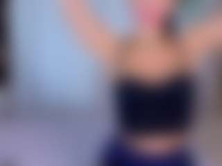 Live cam show with Amelia-Greyson - Bi on crypto-cams