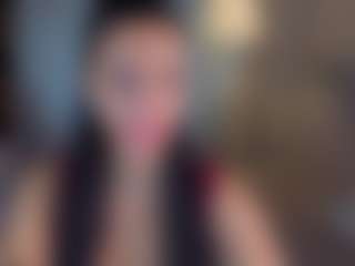 Live cam show with Amelia-Greyson - Camel Toe on pussylord.com