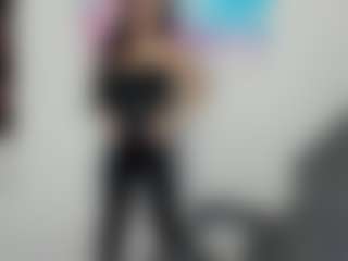 Live cam show with Amelia-Greyson - Thin on Camsoda