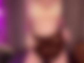 Live cam show with GladysNeuner - Middle Aged on makecum.org