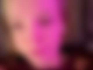 Live cam show with GladysNeuner - New Gamer on galaxygirlnitro.com