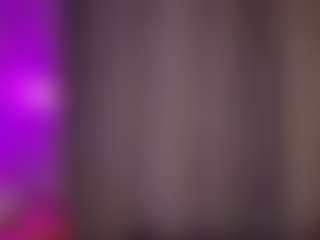 Live cam show with GladysNeuner - Blue Eyes on Camsoda