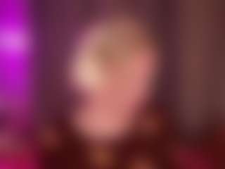 Live cam show with GladysNeuner - Gamer Blonde Hair on Camsoda