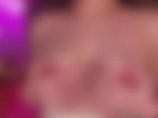 Live cam show with GladysNeuner - Gamer Blonde Hair on Camsoda