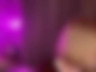 Live cam show with GladysNeuner - Gamer Blonde Hair on CamSodaAdn