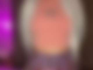 Live cam show with GladysNeuner - Gamer Blonde Hair on Camsoda