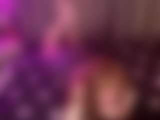 Live cam show with GladysNeuner - Gamer Blonde Hair on Camsoda