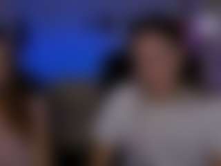 Live cam show with layla-moon1 - Petite on AdultVida.com