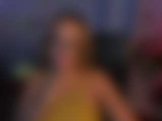 Live cam show with layla-moon1 - Granny on ObeyMaria