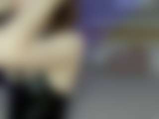 Live cam show with Lil-Zoraa - Erotic Dance on Milfs Live