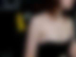 Live cam show with Lil-Zoraa - Teasing on Dare Cams