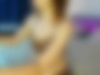 Live cam show with Lil-Zoraa - Thong on Big Tits