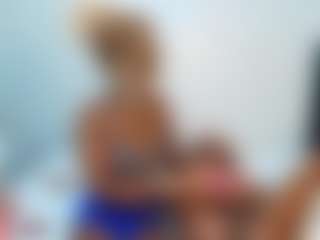 Live cam show with YolandaBlue - Eating Pussy on Camiplay Live