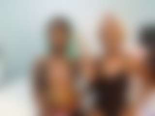 Live cam show with YolandaBlue - Spank on Milfs Live