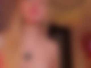 Live cam show with NaomiStation - Blue Eyes on StripNow