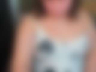 Live cam show with Rachell-Mills - Teasing on Dolls Live