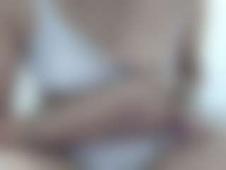 Live cam show with Vivicaa - Shower on Milfs Live