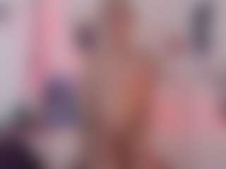 Live cam show with Allyvonn - Brown Eyes on Camsoda