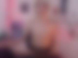 Allyvonn's Live Sex Cam Show