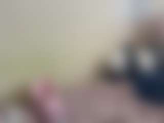 Live cam show with EveliaAndrian - Moaning on CamClone