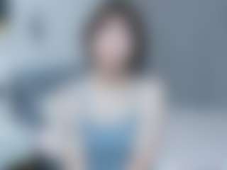 Live cam show with MadieMeharry - Bedroom Mature on CamClone