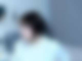Live cam show with MadieMeharry - Upskirt on SmokeAndPoke