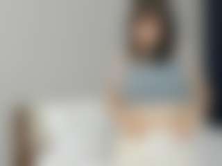 Live cam show with MadieMeharry - College on Camsoda