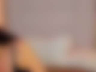 Manuela-21's Live Sex Cam Show