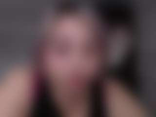 Live cam show with StephnieGoldin - New MILF on Milfs Live