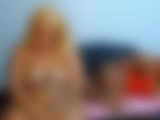 Live cam show with cherryboobslips - Striptease on TeamSkeetLive