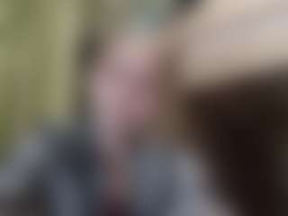 Live cam show with EloisTyrol - Brown Hair on https://playwithruby.com