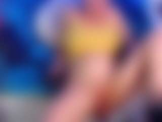 Live cam show with emmadanger - Strapon on TeamSkeetLive