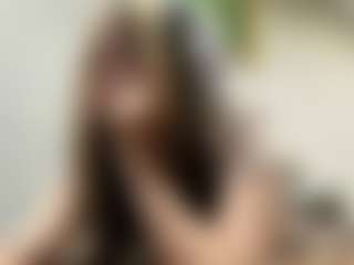 Live cam show with Mia - Brown Eyes Black on Camsoda