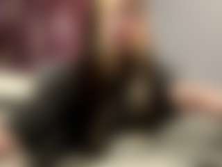 Mia's Live Sex Cam Show