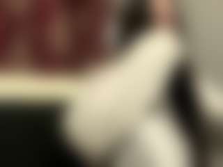 Mia's Live Sex Cam Show