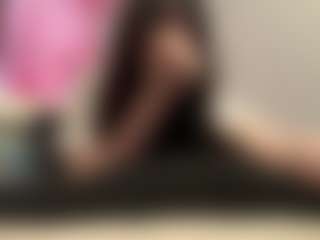 Live cam show with Mia - Mature on hotwifechat.live